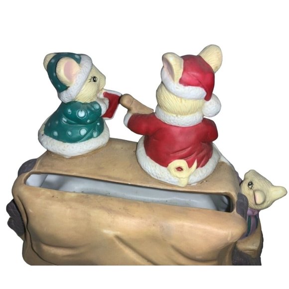 Ceramic Christmas Card Mail Holder Mr & Mrs Santa Mice & Helper - Picture 7 of 9